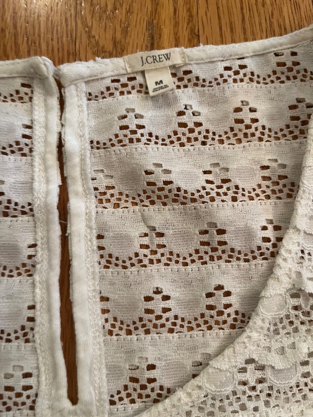 J.Crew Cream Sleeveless Crochet Lace Trim Tank Top - M - FLAW - Picture 2 of 6